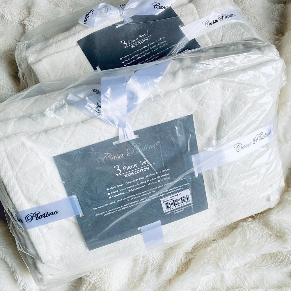 Towle Set Affinity Linens Diamond, Set of 2